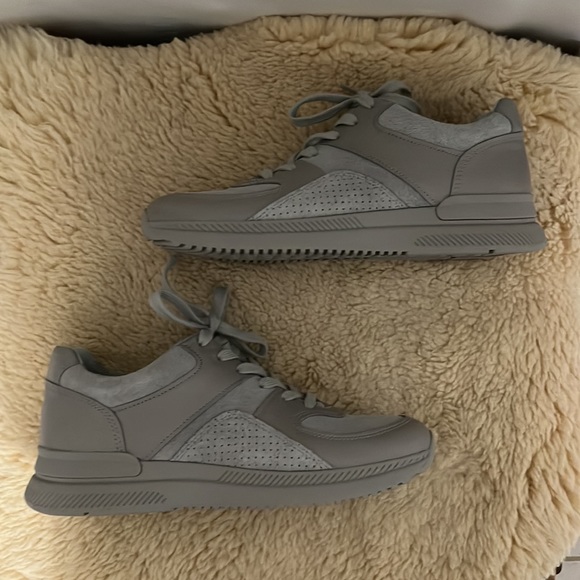 O by Everlane The Trainer Woman’s 9 Mens 7 Gray Leather Lace Up Sneaker - Picture 7 of 11